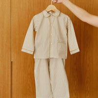 PIJAMA OLIVE GREEN STRIPES - COLABORACIÓN MOLIS & CO