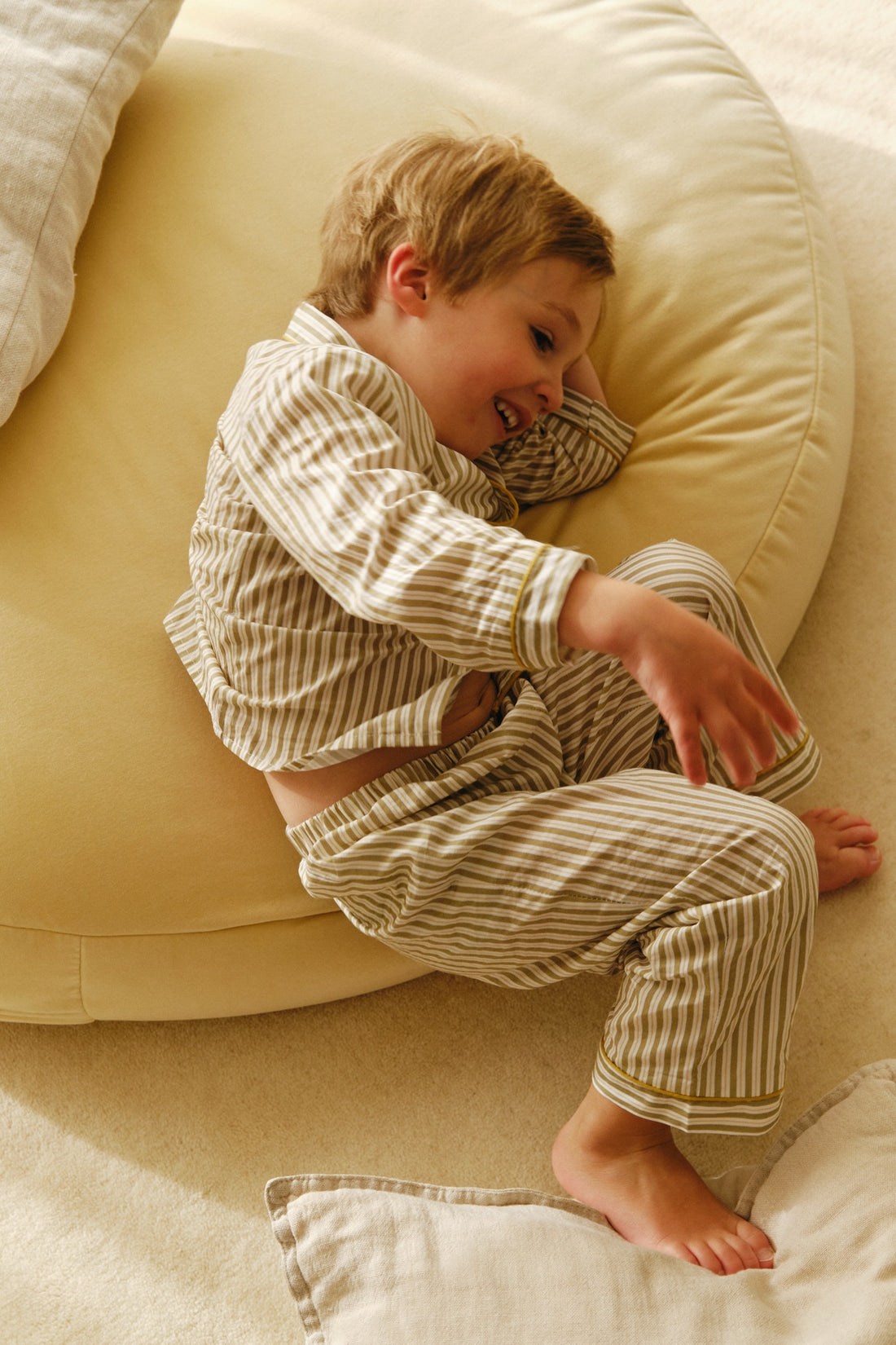 PIJAMA OLIVE GREEN STRIPES - COLABORACIÓN MOLIS & CO