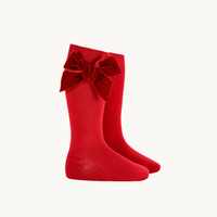 CALCETÍN ALTO PUNTO LISO CON LAZO TERCIOPELO - RED VELVET