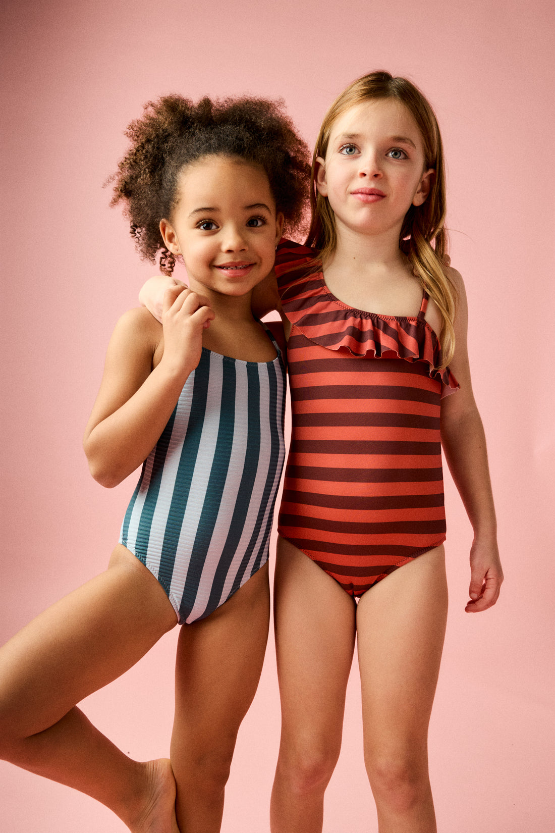 BAÑADOR NIÑA RAYA CAPRI